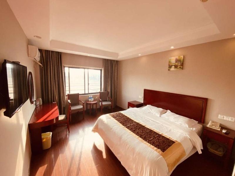 Greentree Inn Huai'An Bus Station Golden Eagle Xinya Huaihai Road Business Hotel Экстерьер фото